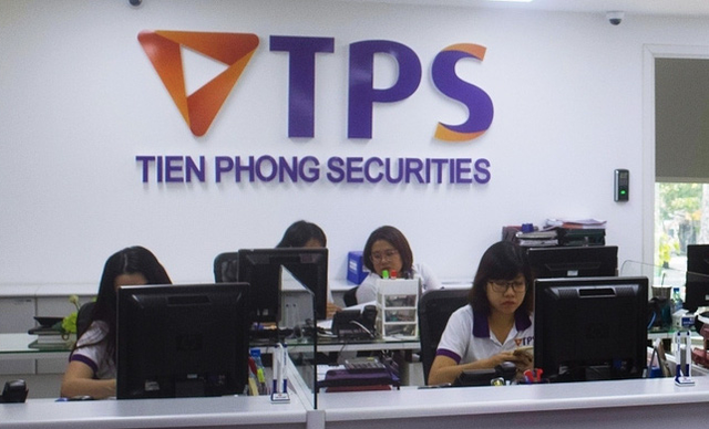 Chứng khoán Tiên Phong bị phạt 244 triệu đồng do vi phạm về margin và dịch vụ tư vấn - Hình 2 Chung khoan Tien Phong bi phat 244 trieu dong do vi pham ve margin va dich vu tu van-Hinh-2