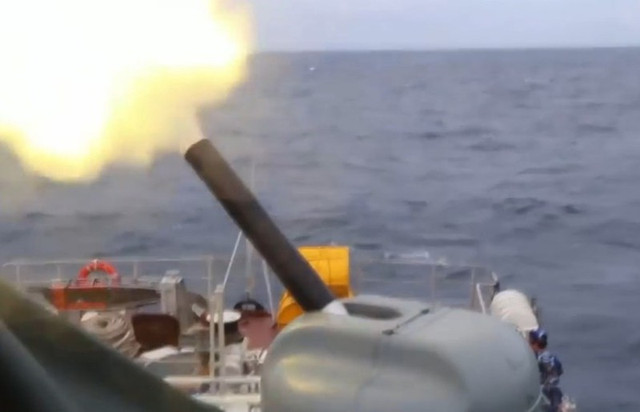 Viet Nam tu san xuat duoc dan cho phao cao toc AK-630-Hinh-10