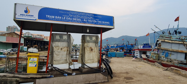 Toàn cảnh hoạt động của cảng cá lớn nhất miền Trung - Hình 9 Toan canh hoat dong cua cang ca lon nhat mien Trung-Hinh-9