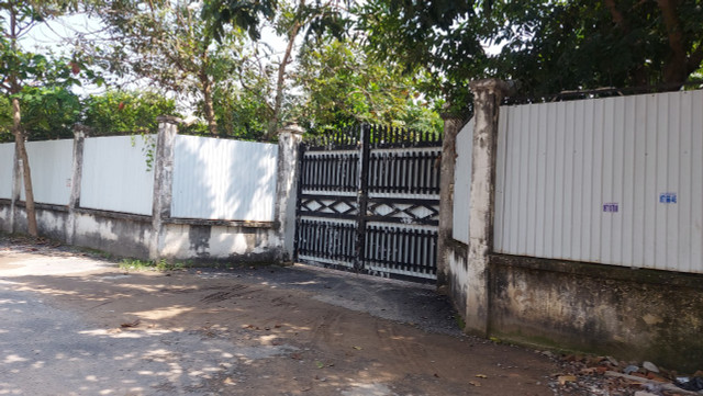 Quan 12 (TPHCM): Nhieu cong trinh khung “om” song Sai Gon-Hinh-17