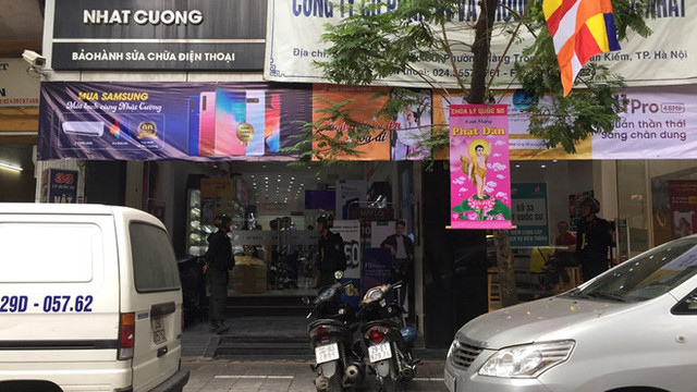 Nhật Cường Mobile, ngân hàng MBBank và siêu xe Bentley, Lexus Nhat Cuong Mobile, ngan hang MBBank va sieu xe Bentley, Lexus