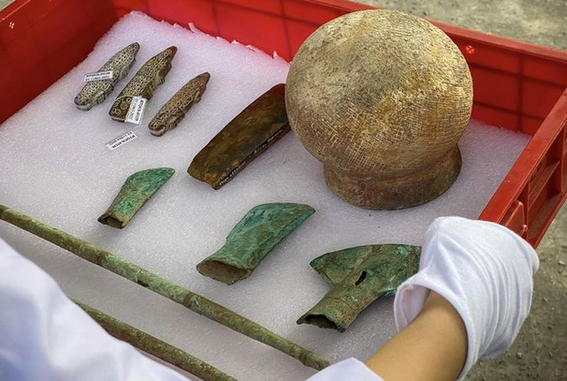 Khám phá 10 cổ vật vô giá vừa trở về Việt Nam - Hình 9 Kham pha 10 co vat vo gia vua tro ve Viet Nam-Hinh-9