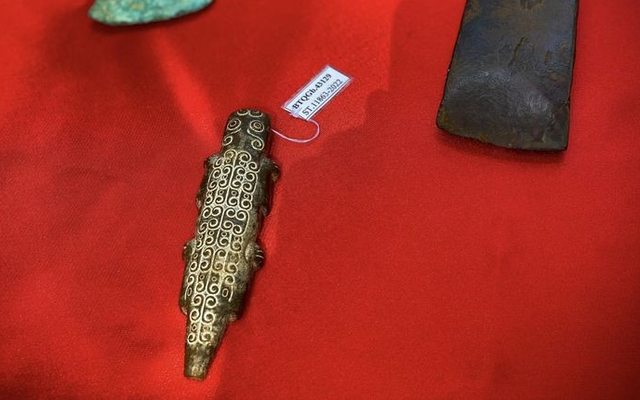 Khám phá 10 cổ vật vô giá vừa trở về Việt Nam - Hình 6 Kham pha 10 co vat vo gia vua tro ve Viet Nam-Hinh-6