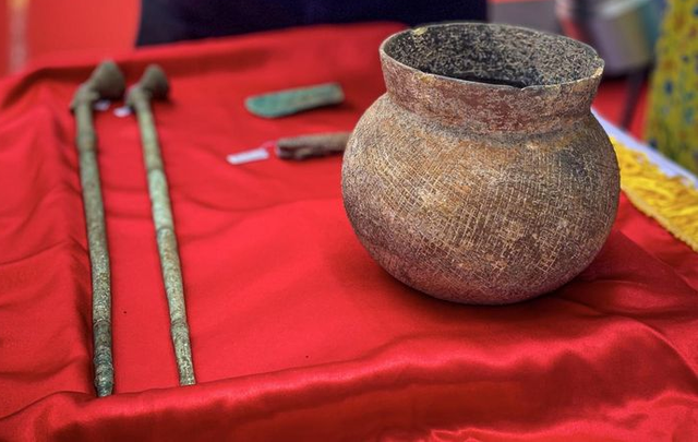 Khám phá 10 cổ vật vô giá vừa trở về Việt Nam - Hình 2 Kham pha 10 co vat vo gia vua tro ve Viet Nam-Hinh-2