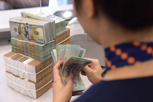 Ngân hàng tung loạt ưu đãi lãi suất, tín dụng sẽ cải thiện? Ngan hang tung loat uu dai lai suat, tin dung se cai thien?
