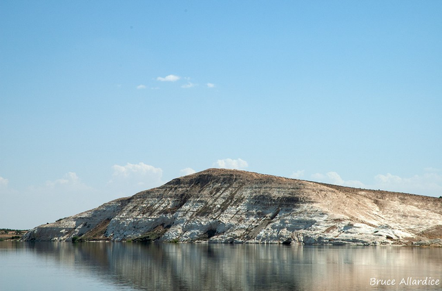 Cận cảnh đền thờ 'ma' chìm nghỉm dưới biển - Hình 8 Can canh den tho 'ma' chim nghim duoi bien-Hinh-8