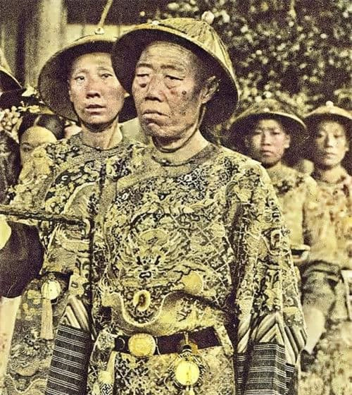 Từ Hi Thái Hậu che giấu bị mật động trời nào suốt đời mà không ai biết? - Hình 3 Tu Hi Thai Hau che giau bi mat dong troi nao suot doi ma khong ai biet?-Hinh-3