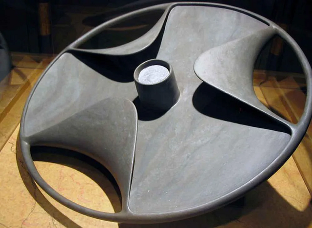 Bí ẩn chiếc đĩa bí ẩn 5.000 năm tuổi ở Ai Cập Bi an chiec dia bi an 5.000 nam tuoi o Ai Cap