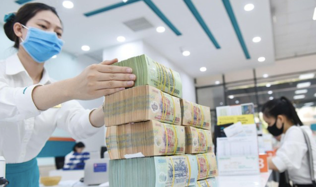 Thu tuong yeu cau xay dung phuong an co cau lai cac NHTM yeu kem va SCB