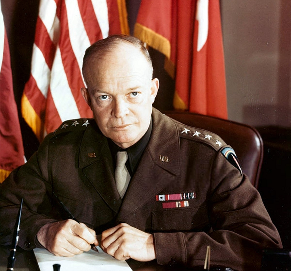 Tổng thống Eisenhower đã có cuộc gặp gỡ đầu tiên với các sinh mệnh có trí thông minh ngoài hành tinh? - Hình 4 Tong thong Eisenhower da co cuoc gap go dau tien voi cac sinh menh co tri thong minh ngoai hanh tinh?-Hinh-4