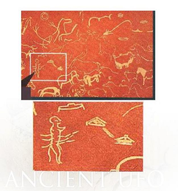 Người cổ đại đã vẽ người ngoài hành tinh từ 8.000 năm trước? - Hình 9 Nguoi co dai da ve nguoi ngoai hanh tinh tu 8.000 nam truoc?-Hinh-9