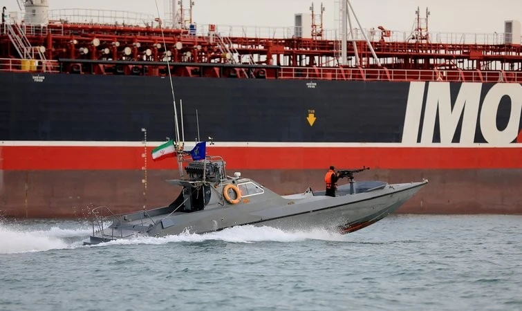 Mỹ sẽ dùng cường kích A-10 chống tàu tấn công nhanh Iran ở eo biển Hormuz