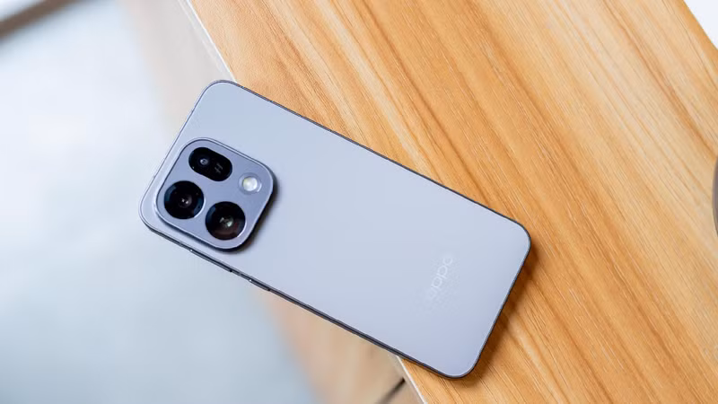  [GALLERY] OPPO Find X9s, flagship nhỏ gọn khiến gen Z mê mẩn 