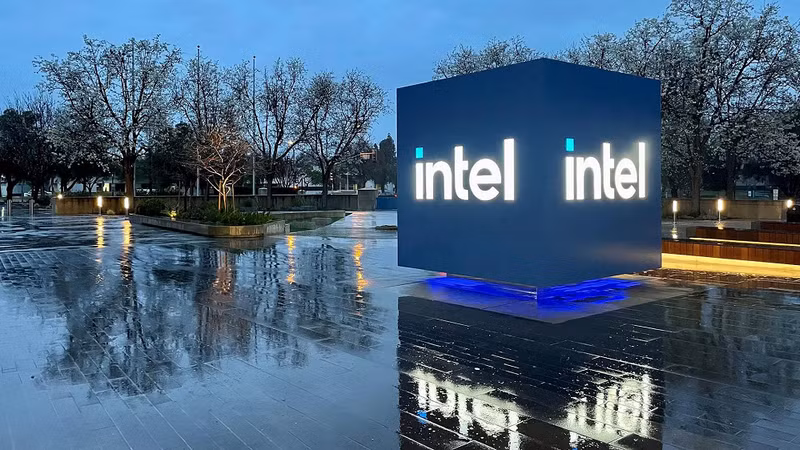 Intel gây sốc khi tuyên bố AI sẽ cứu handheld gaming