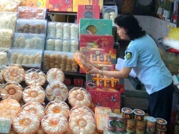 TP HCM siết chặt kiểm soát buôn lậu, hàng giả dịp Tết Nguyên đán Bính Ngọ 