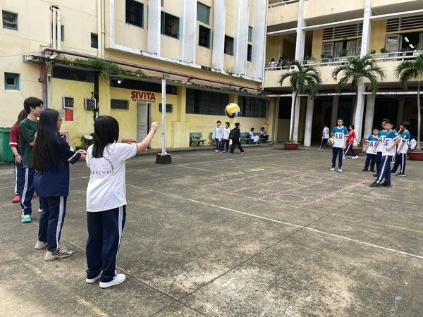 TP HCM hạn chế học sinh dùng điện thoại trong giờ ra chơi từ năm 2026