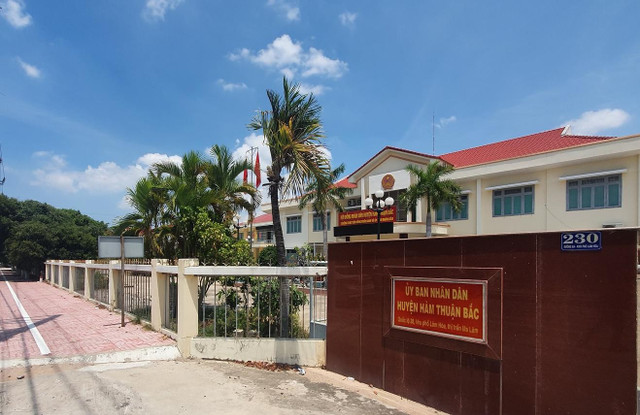 Trụ sở UBND huyện Hàm Thuận Bắc. Ảnh: Báo Thanh tra ubnd-huyen-ham-thuan-bac.jpg