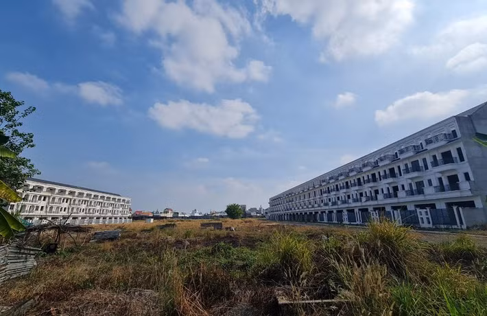 Theo đó, Công an tỉnh Đồng Nai đề nghị một số đơn vị liên quan cung cấp hồ sơ, giấy tờ liên quan đến quá trình quản lý, thẩm tra, thẩm định, thu hồi, cho thuê, giao đất cho Bidaco thực hiện dự án khu dân cư Bình Đa. (Ảnh: Pháp luật TP HCM).