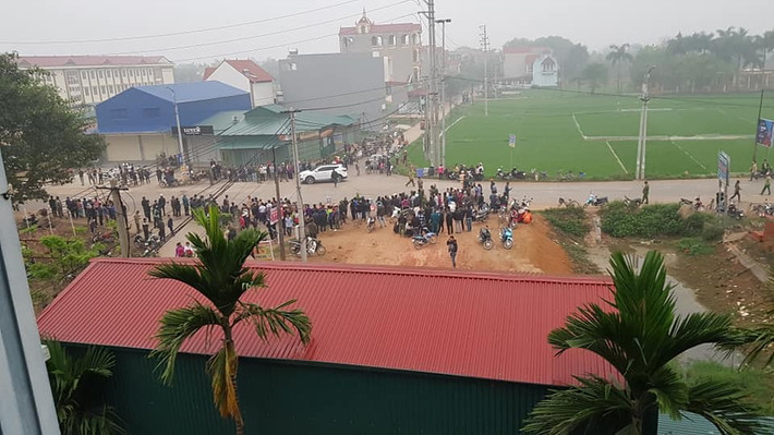 Hiện nguyên nhân vụ tai nạn xe ô tô đâm đoàn người đưa tang đang được cơ quan chức năng làm rõ.