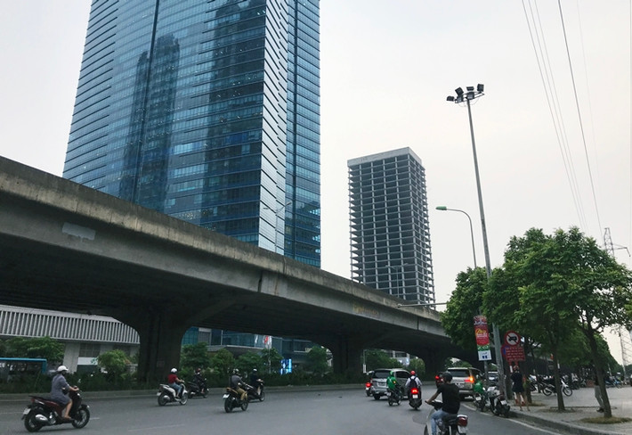 Liên quan đến việc điều tra, C03 cũng đề nghị cung cấp tài liệu về kết quả thanh tra, việc xử lý kết quả sau thanh tra (trong đó có vai trò cá nhân có liên quan) của Thanh tra Bộ Xây dựng đối với 2 dự án - Khu dịch vụ tổng hợp 122 Vĩnh Tuy và Trung tâm điều hành và giao dịch Vicem.