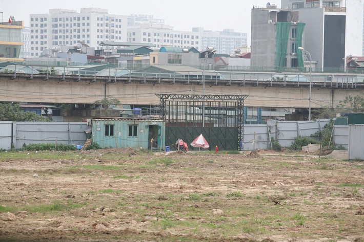 Dự án Tổ hợp Công trình căn hộ, văn phòng và công cộng (tên thương mại là The Jade Orchid) tọa lạc tại phường Xuân Đỉnh (quận Bắc Từ Liêm, thành phố Hà Nội), do Công ty CP bất động sản Vimedimex (thương hiệu bất động sản Vimefulland - Vimedimex Group) làm đại diện cho liên danh nhà đầu tư.