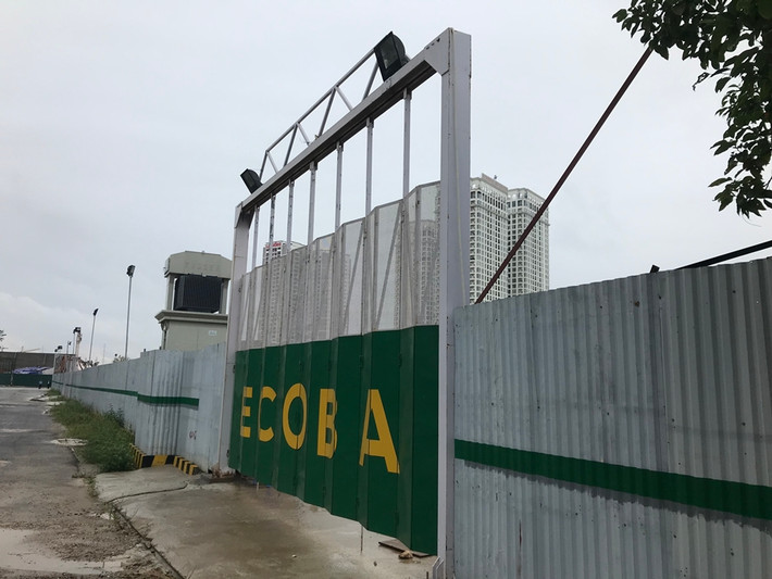 Tiếp đó là dự án The Lotus Center nằm tại lô đất ký hiệu TM01 nằm trong khu đô thị Ciputra thuộc phường Phú Thượng (quận Tây Hồ, TP Hà Nội) cũng do Vimedimex làm chủ đầu tư.