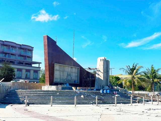 Trà Vinh: Cận cảnh DA Quảng trường và Bia chiến thắng gần 20 tỷ - Hình 3 Tra Vinh: Can canh DA Quang truong va Bia chien thang gan 20 ty-Hinh-3