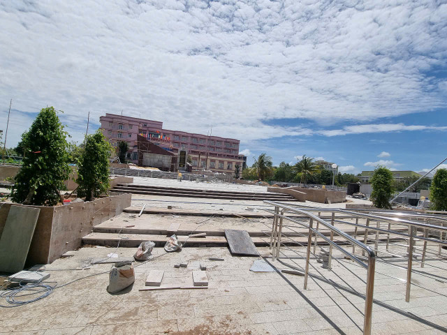 Trà Vinh: Cận cảnh DA Quảng trường và Bia chiến thắng gần 20 tỷ - Hình 4 Tra Vinh: Can canh DA Quang truong va Bia chien thang gan 20 ty-Hinh-4