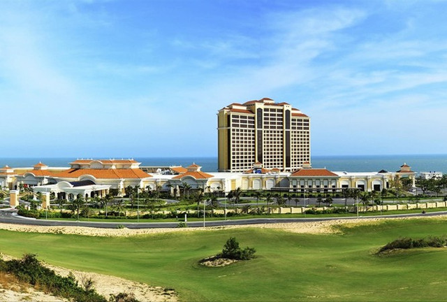 Sân golf Long Biên, Phan Thiết chuyển thành đất ở: Có phải vì lợi ích nhóm? San golf Long Bien, Phan Thiet chuyen thanh dat o: Co phai vi loi ich nhom?
