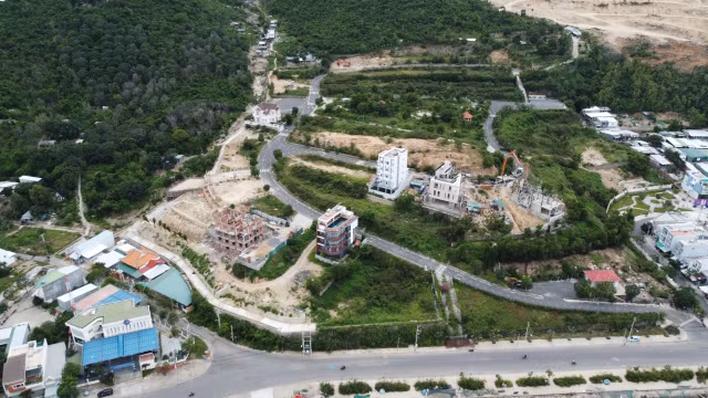 Nha Trang ra 'toi hau thu' cho chu du an Nha Trang Seapark thao do biet thu vuot tang