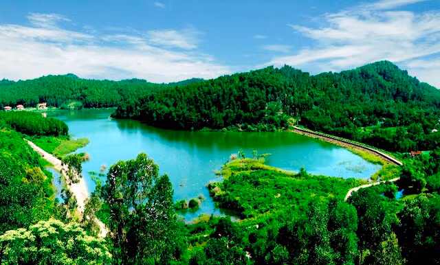 Kien nghi thu hoi 129ha dat da giao cho cong ty Xuan Truong lam khu du lich