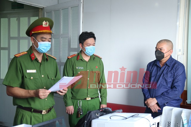 Bắt vợ chồng lãnh đạo Công ty địa ốc Tường Hy Quân lừa đảo gần 130 tỷ đồng Bat vo chong lanh dao Cong ty dia oc Tuong Hy Quan lua dao gan 130 ty dong