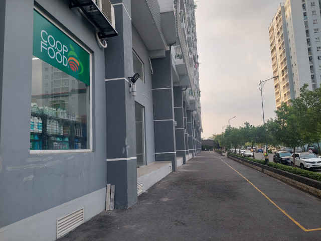 Cận cảnh dự án chủ đầu tư tự ý tăng thêm 32 căn shophouse ở TP HCM - Hình 3 Can canh du an chu dau tu tu y tang them 32 can shophouse o TP HCM-Hinh-3