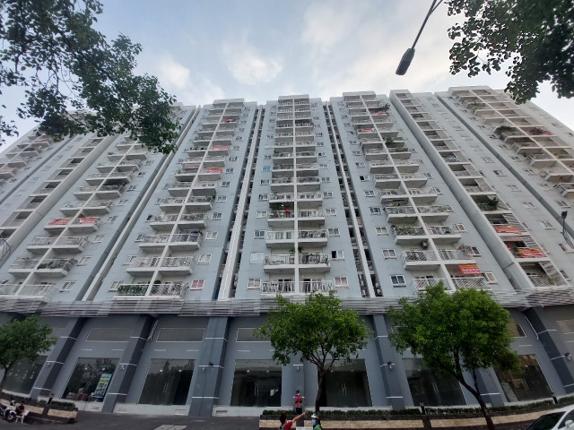 Cận cảnh dự án chủ đầu tư tự ý tăng thêm 32 căn shophouse ở TP HCM Can canh du an chu dau tu tu y tang them 32 can shophouse o TP HCM
