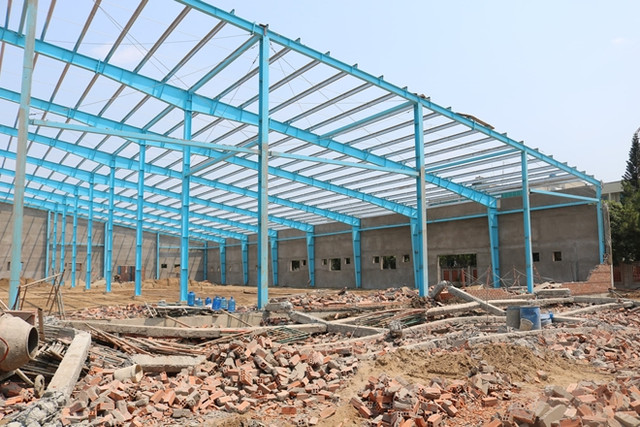 Nguyên nhân gây sập bức tường 7 người chết ở Vĩnh Long Nguyen nhan gay sap buc tuong 7 nguoi chet o Vinh Long