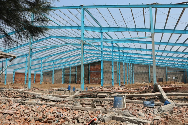 Nguyên nhân gây sập bức tường 7 người chết ở Vĩnh Long - Hình 2 Nguyen nhan gay sap buc tuong 7 nguoi chet o Vinh Long-Hinh-2