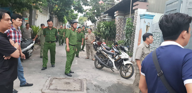 2 thanh niên bị công an tạm giữ vì mất CMND: Quận Bình Tân giải thích gì? 2 thanh nien bi cong an tam giu vi mat CMND: Quan Binh Tan giai thich gi?
