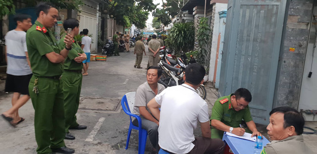 2 thanh niên bị công an tạm giữ vì mất CMND: Quận Bình Tân giải thích gì? - Hình 2 2 thanh nien bi cong an tam giu vi mat CMND: Quan Binh Tan giai thich gi?-Hinh-2