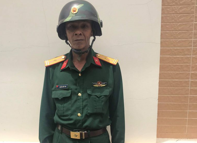 Mua quân phục sĩ quan, giả danh thiếu tá quân đội để lừa đảo Mua quan phuc si quan, gia danh thieu ta quan doi de lua dao