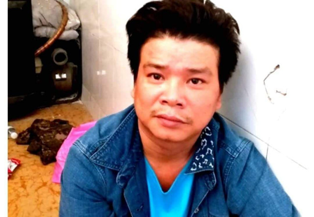 Người phụ nữ bóp 'chỗ hiểm' thượng sĩ công an vì tưởng đến bắt chồng Nguoi phu nu bop 'cho hiem' thuong si cong an vi tuong den bat chong