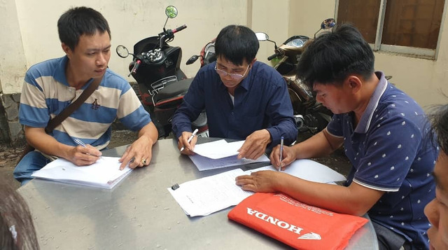 Hàng trăm khách hàng đến Công an TP HCM tố cáo Công ty Alibaba lừa đảo Hang tram khach hang den Cong an TP HCM to cao Cong ty Alibaba lua dao