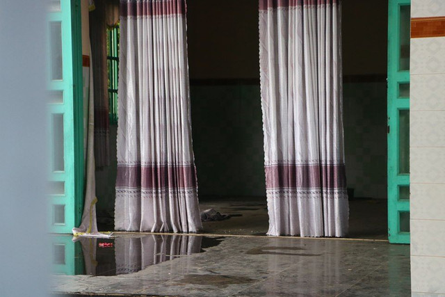 Chùm ảnh: Công an Bình Dương thực nghiệm hiện trường vụ giết người giấu xác trong bê tông - Hình 5 Chum anh: Cong an Binh Duong thuc nghiem hien truong vu giet nguoi giau xac trong be tong-Hinh-5