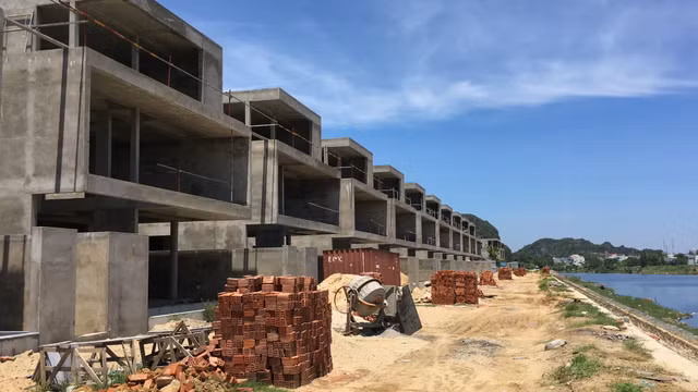 Can canh 36 can biet thu cua Dat Xanh Mien Trung bi thu hoi giay phep xay dung o Da Nang-Hinh-8