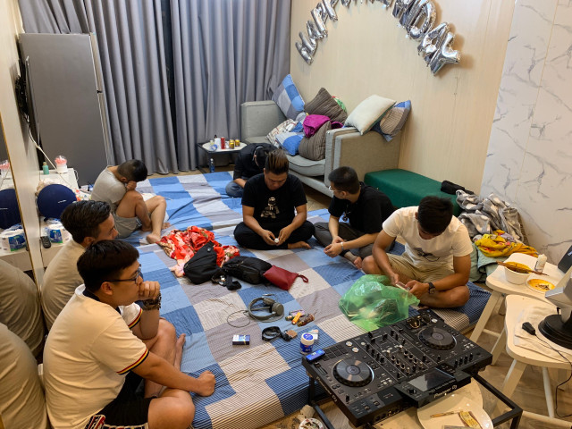 Trước vụ ẩu đả khiến bảo vệ rút súng, The Gold view vướng lùm xùm nào? - Hình 2 Truoc vu au da khien bao ve rut sung, The Gold view vuong lum xum nao?-Hinh-2