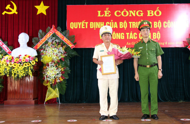 Đại tá Đinh Văn Nơi giữ chức vụ giám đốc Công an An Giang - Hình 2 Dai ta Dinh Van Noi giu chuc vu giam doc Cong an An Giang-Hinh-2
