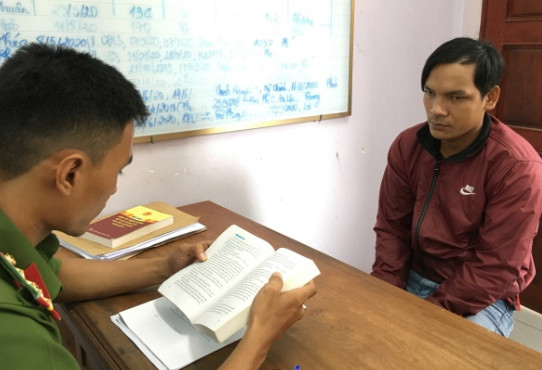 Nam thanh niên nhiều lần quan hệ với bạn gái chưa đủ 16 tuổi Nam thanh nien nhieu lan quan he voi ban gai chua du 16 tuoi