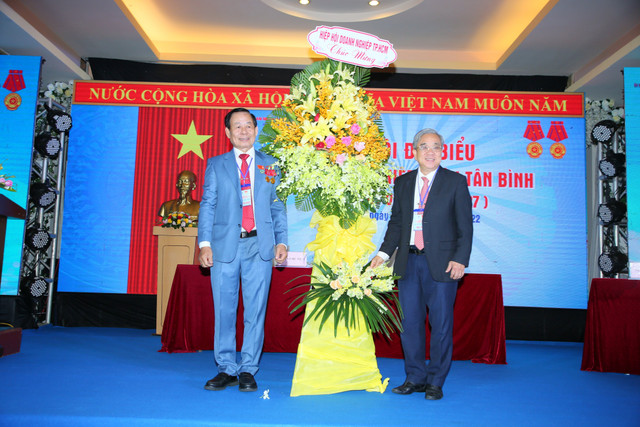 Hoi Doanh nghiep quan Tan Binh tich cuc ho tro hoi vien, lam tu thien-Hinh-8