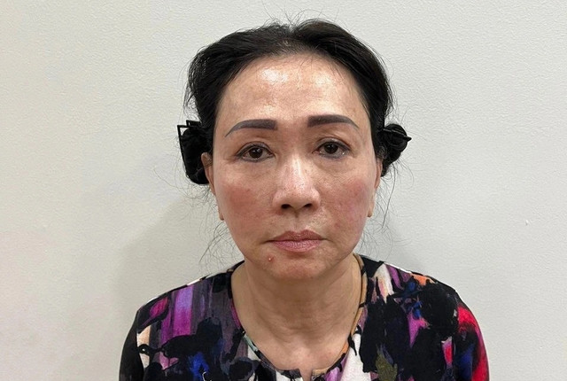 Điểm lại những đại gia nổi tiếng Việt Nam 'xộ khám' Diem lai nhung dai gia noi tieng Viet Nam 'xo kham'