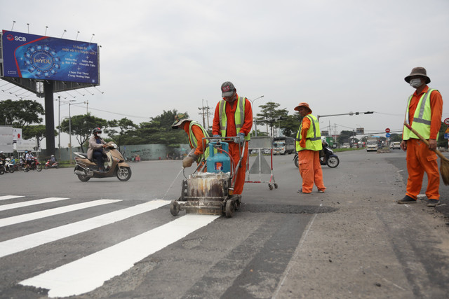 Toàn cảnh hầm chui trăm tỷ ở TP HCM thi công trở lại sau khi bị ‘tuýt còi’ - Hình 6 Toan canh ham chui tram ty o TP HCM thi cong tro lai sau khi bi ‘tuyt coi’-Hinh-6