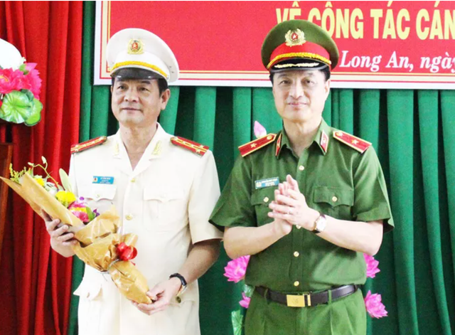 Giám đốc Công an tỉnh Long An Đại tá Lê Hồng Nam về làm Giám đốc Công an TP HCM Giam doc Cong an tinh Long An Dai ta Le Hong Nam ve lam Giam doc Cong an TP HCM
